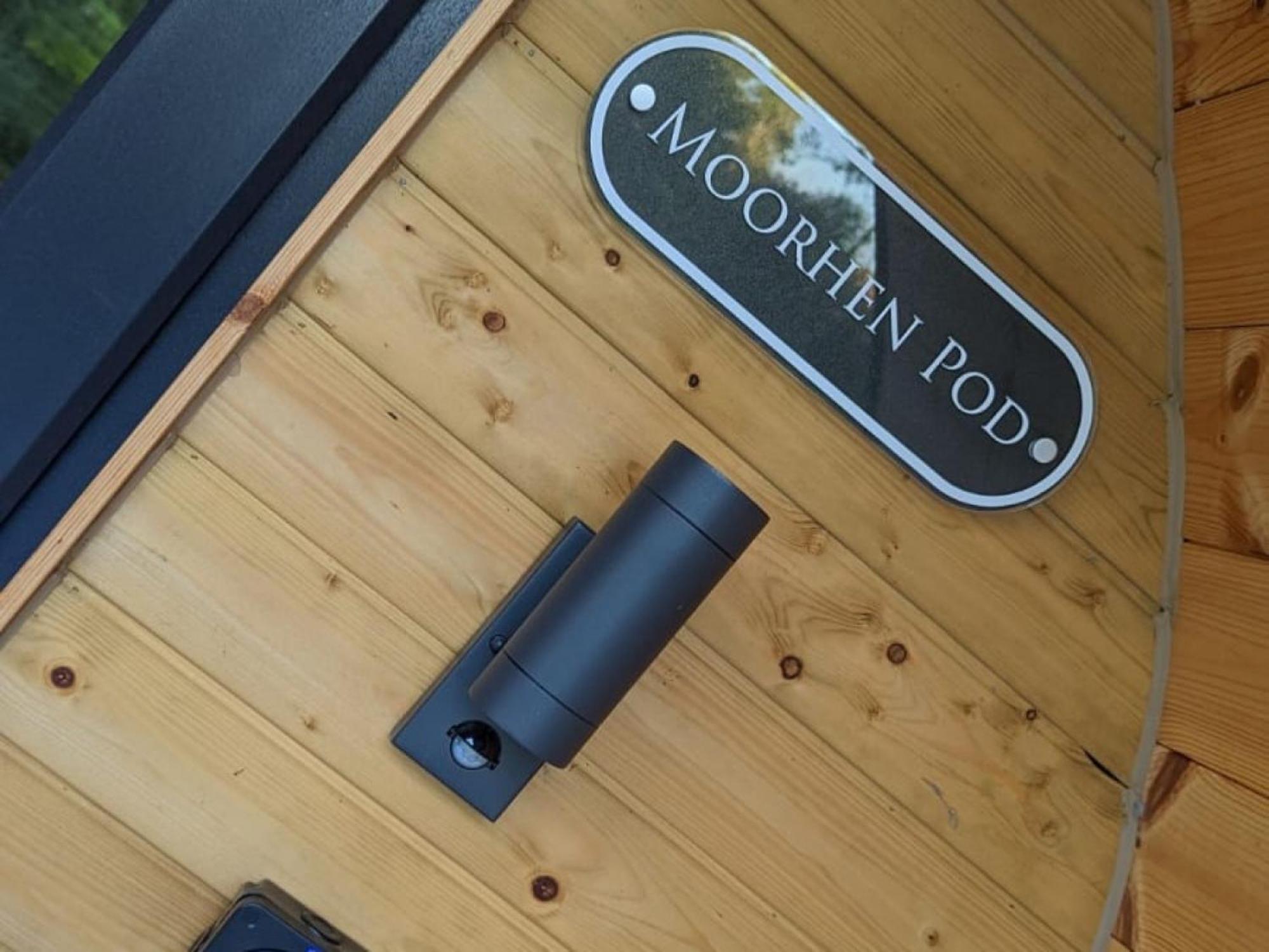 Peacock Lake Glamping Nottingham Room photo